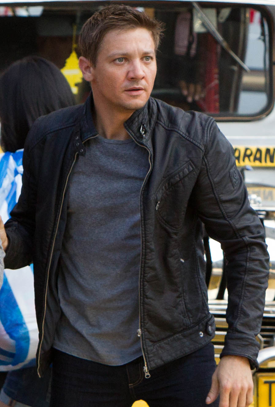 Bourne Legacy Jeremy Renner's Jacket